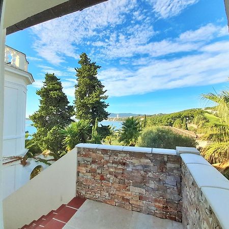 Villa-Chateau Les Terrasses - Tamaris, Plage Des Sablettes, Mer Au Bas De La Propriete 라센느쉬르메르 외부 사진