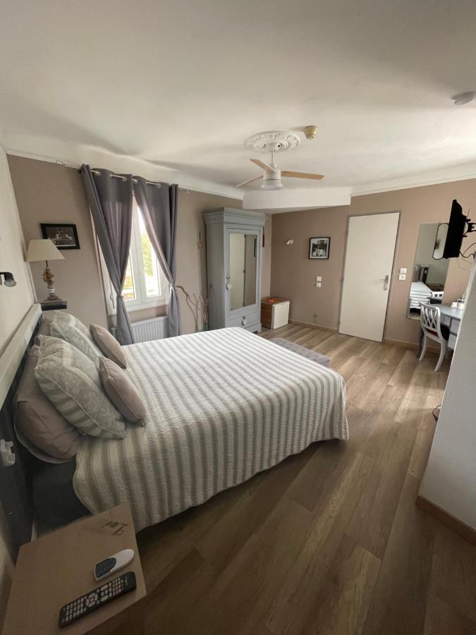 Villa-Chateau Les Terrasses - Tamaris, Plage Des Sablettes, Mer Au Bas De La Propriete 라센느쉬르메르 외부 사진