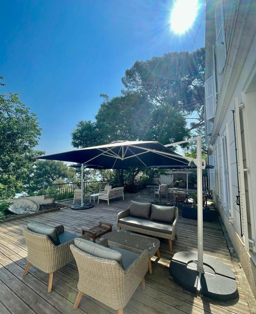 Villa-Chateau Les Terrasses - Tamaris, Plage Des Sablettes, Mer Au Bas De La Propriete 라센느쉬르메르 외부 사진