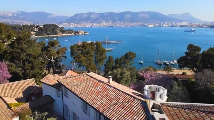 Villa-Chateau Les Terrasses - Tamaris, Plage Des Sablettes, Mer Au Bas De La Propriete 라센느쉬르메르 외부 사진