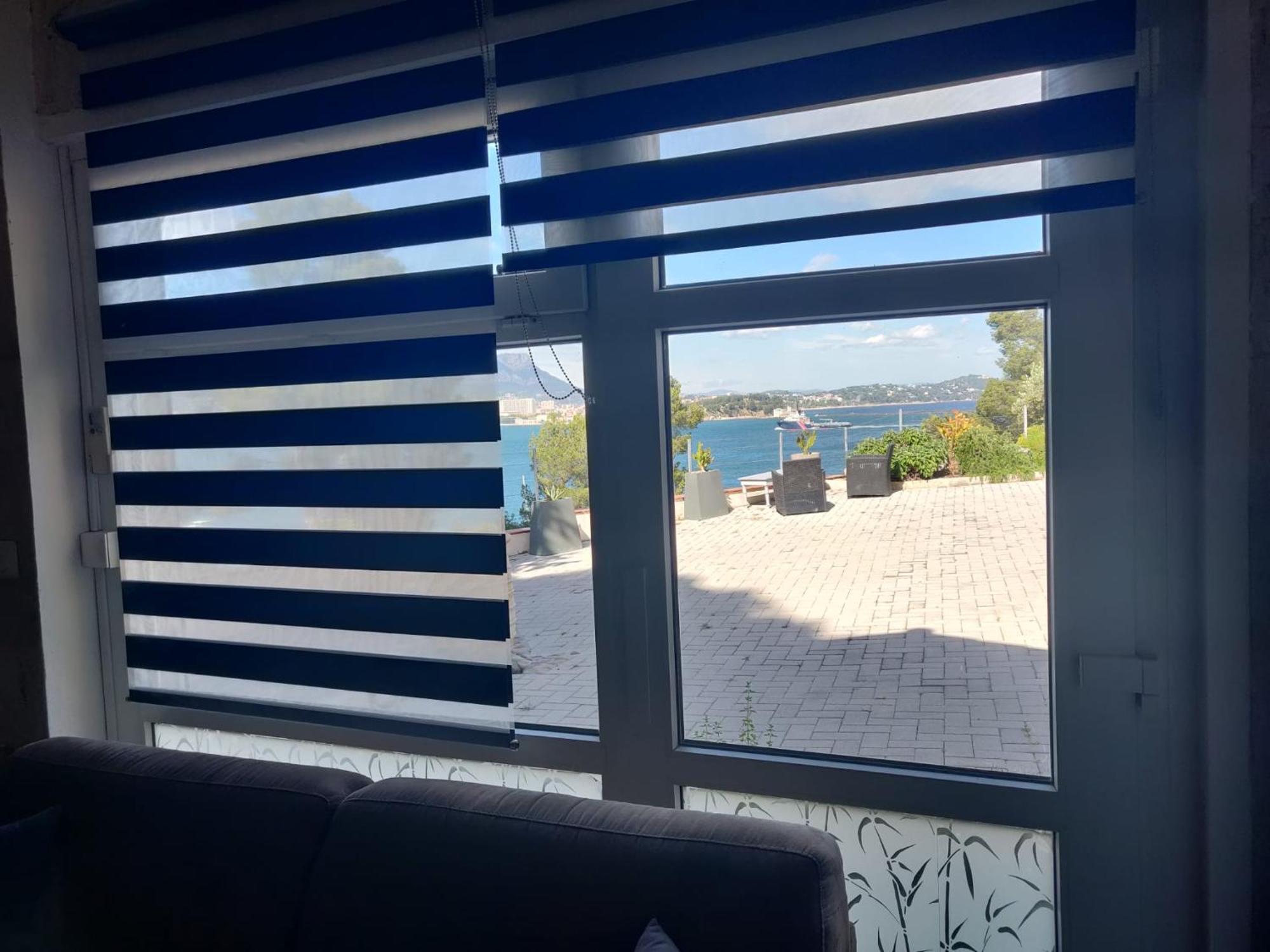 Villa-Chateau Les Terrasses - Tamaris, Plage Des Sablettes, Mer Au Bas De La Propriete 라센느쉬르메르 외부 사진